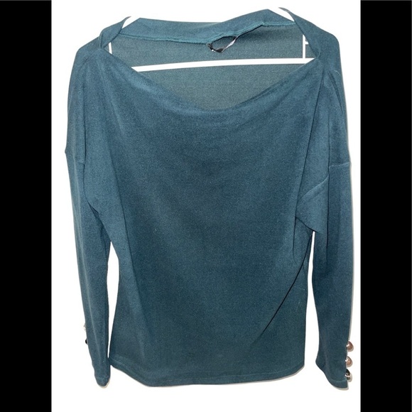Shein CHRISTMAS GREEN FLEECE LONG SLEEVE TOP GOLD BUTTON EMBELLISHMENTS SIZE MED - Picture 1 of 2